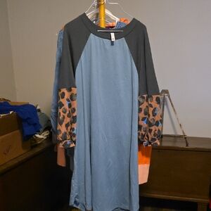 Elegant Gray and Leopard Print Midi Dress